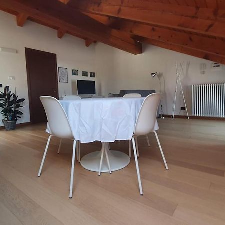Appartamento Residenza Lavinia Monforte dʼAlba Exteriér fotografie