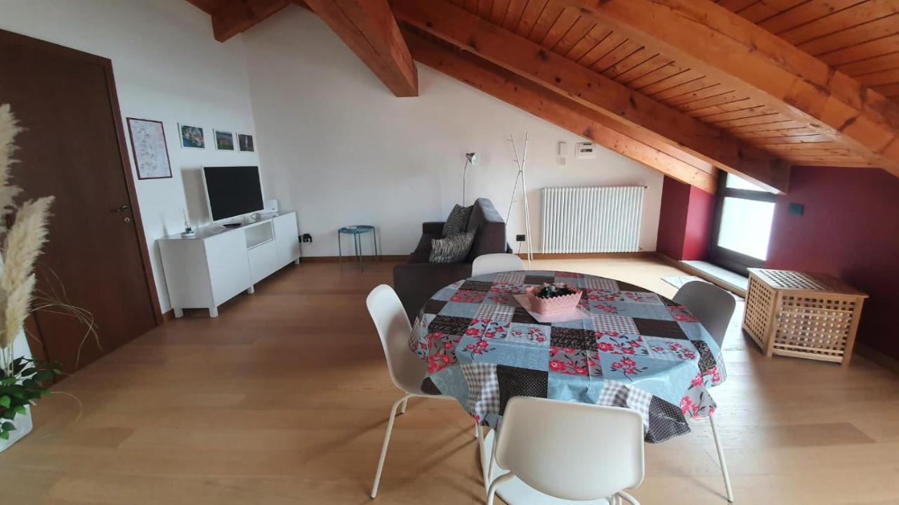 Appartamento Residenza Lavinia Monforte dʼAlba Exteriér fotografie