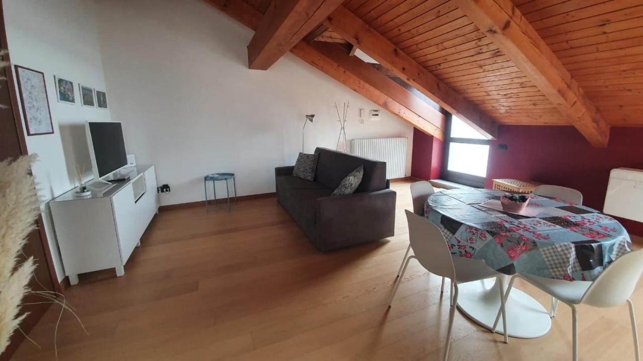 Appartamento Residenza Lavinia Monforte dʼAlba Exteriér fotografie