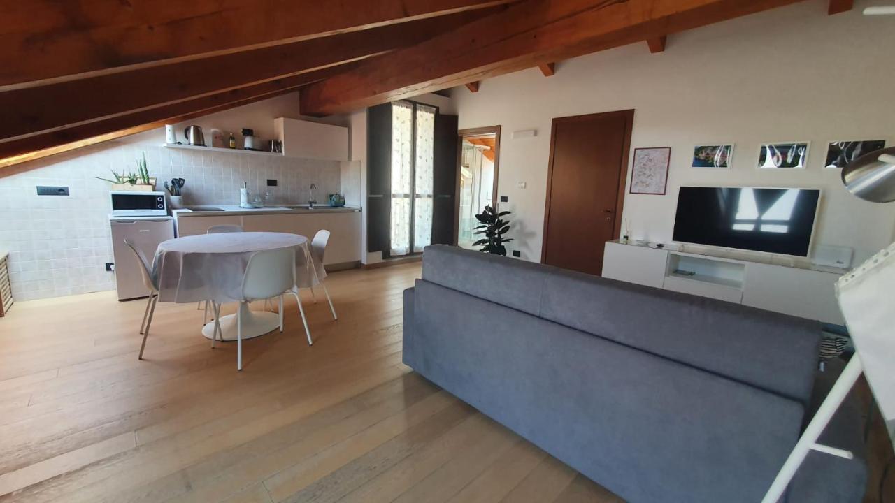 Appartamento Residenza Lavinia Monforte dʼAlba Exteriér fotografie